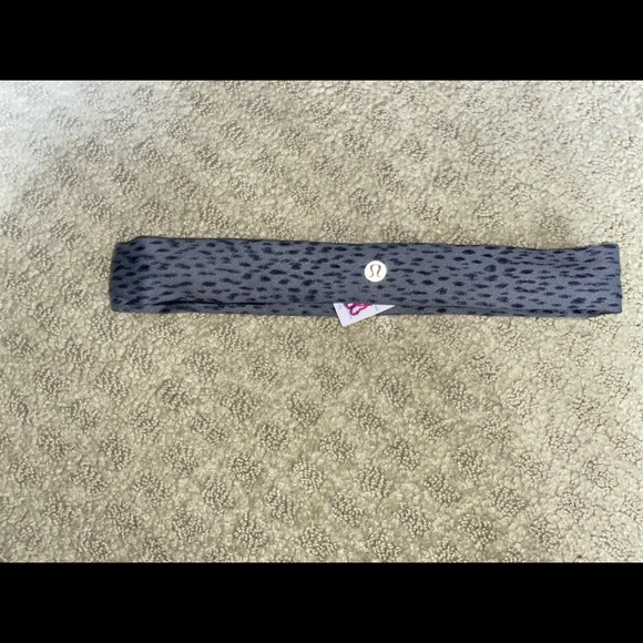 lululemon athletica Accessories - Lululemon headband